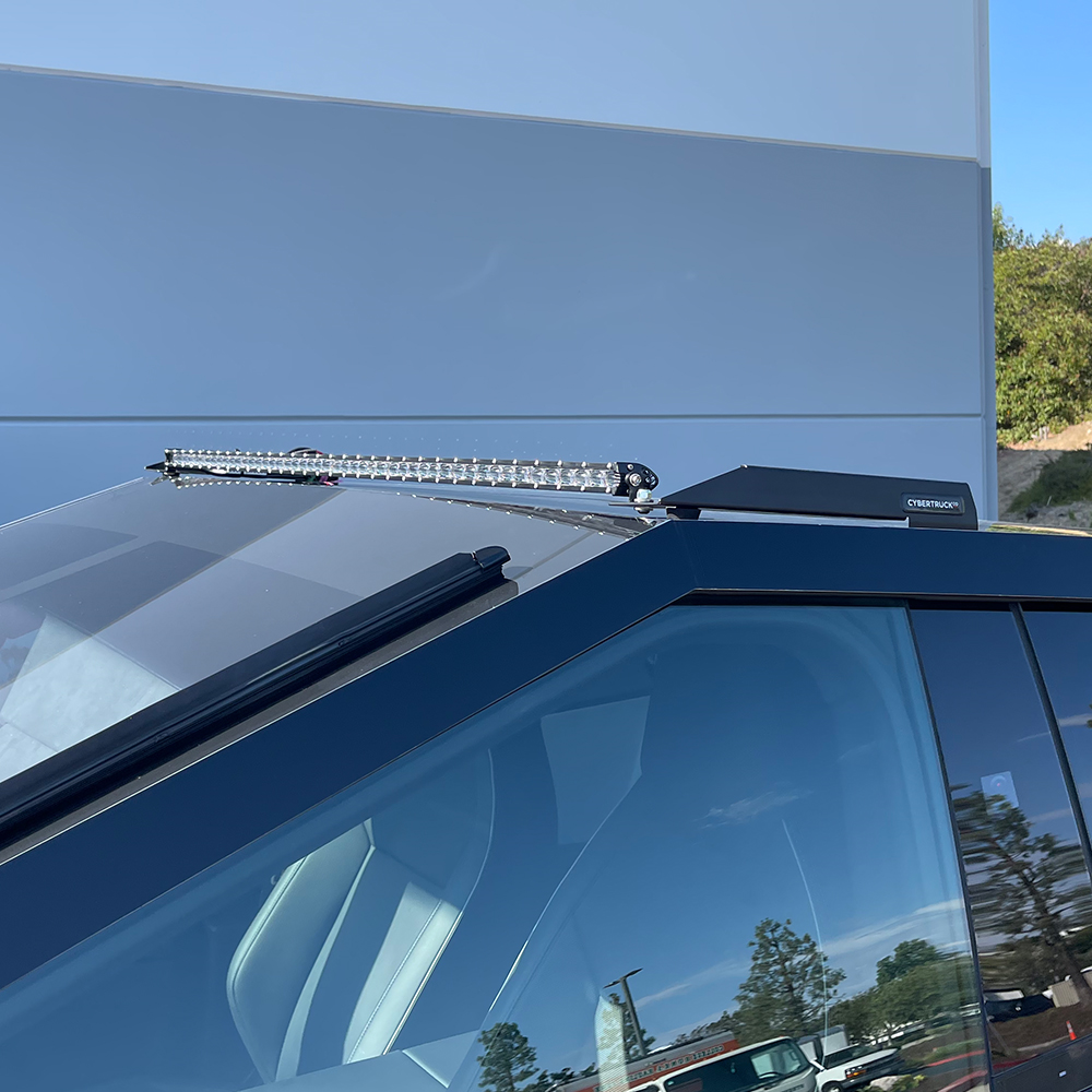 TESLA Cybertruck 24+ 50