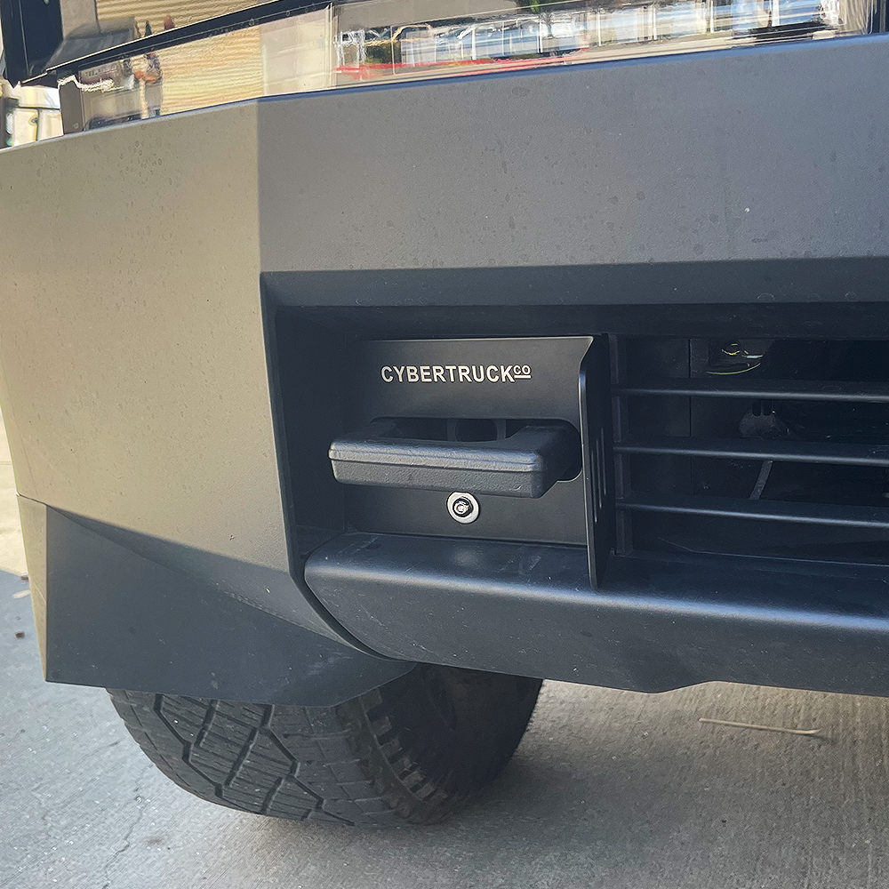 TESLA Cybertruck 24+ 38